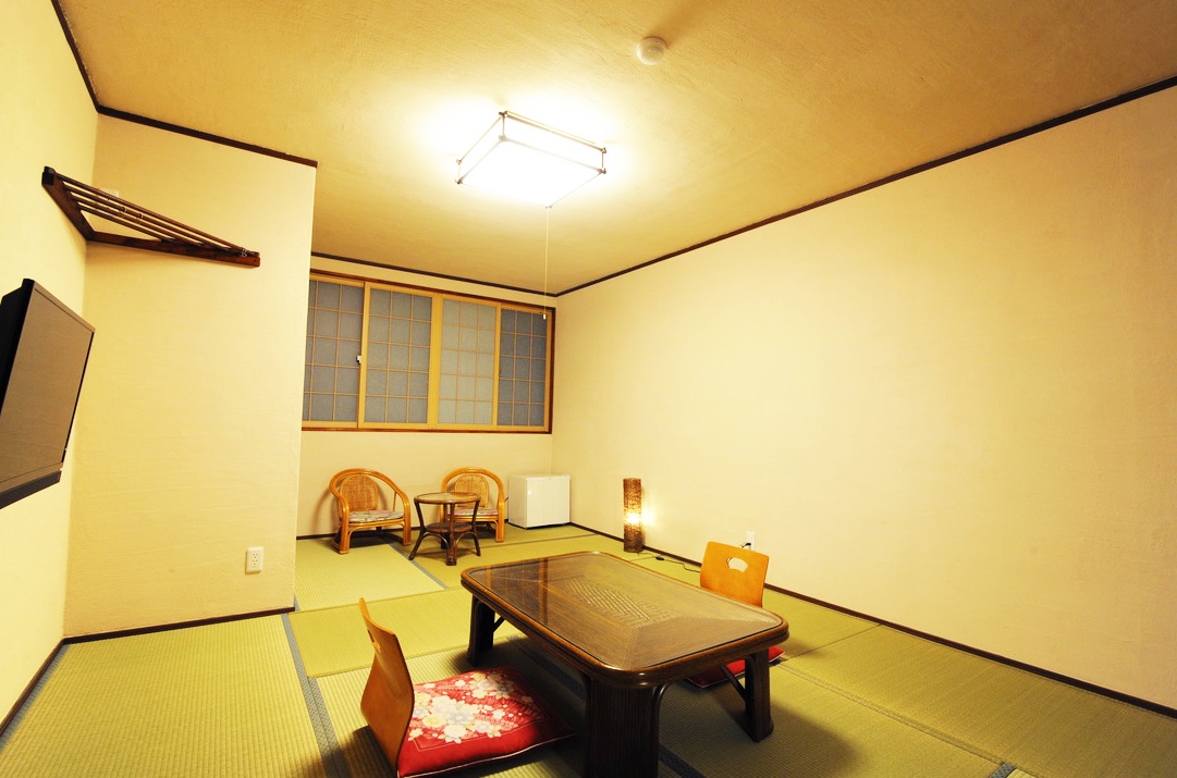 畳の部屋（トイレ・洗面付き）